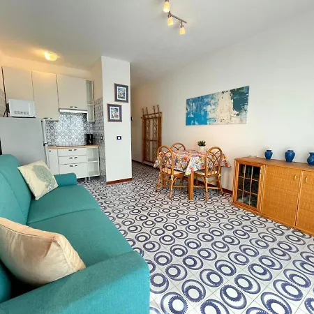Comfy With Pool And Terrace Apartment Porto Santa Margherita di Caorle
